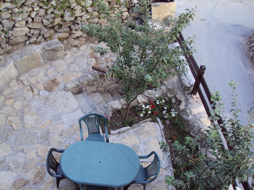 Artesano I Y III Guest House Navarredonda de Gredos Exterior photo